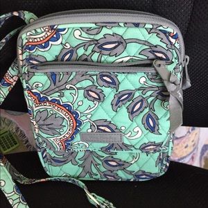 Vera Bradley crossbody bag
